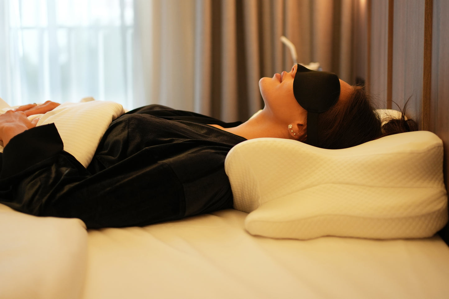 Henner Ergonomic Memory Foam Pillow – Orthopedic Neck & Shoulder Support for Better Sleep