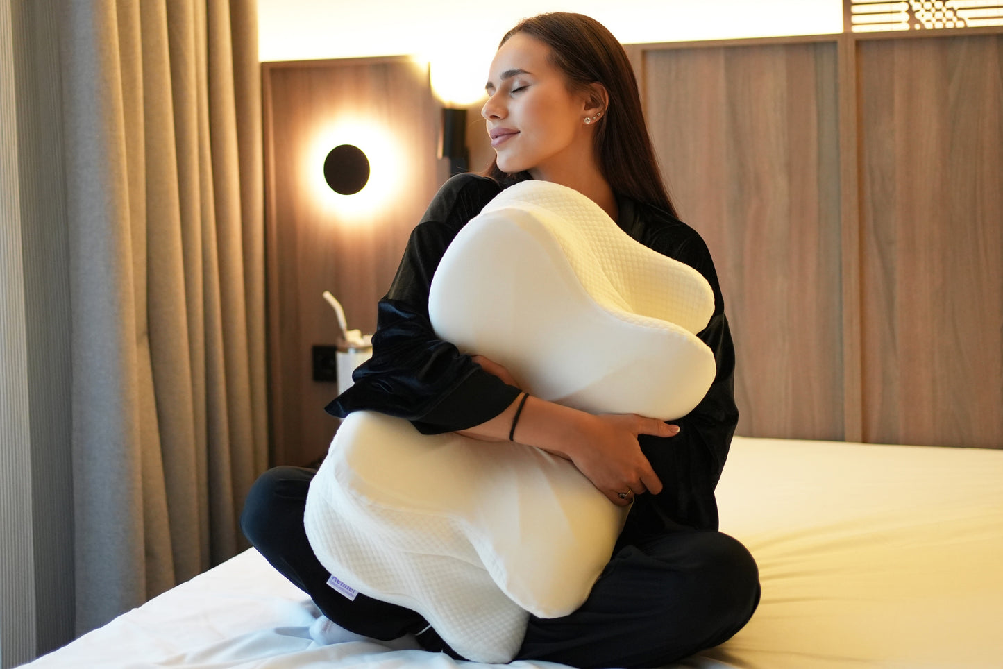 Henner Ergonomic Memory Foam Pillow – Orthopedic Neck & Shoulder Support for Better Sleep